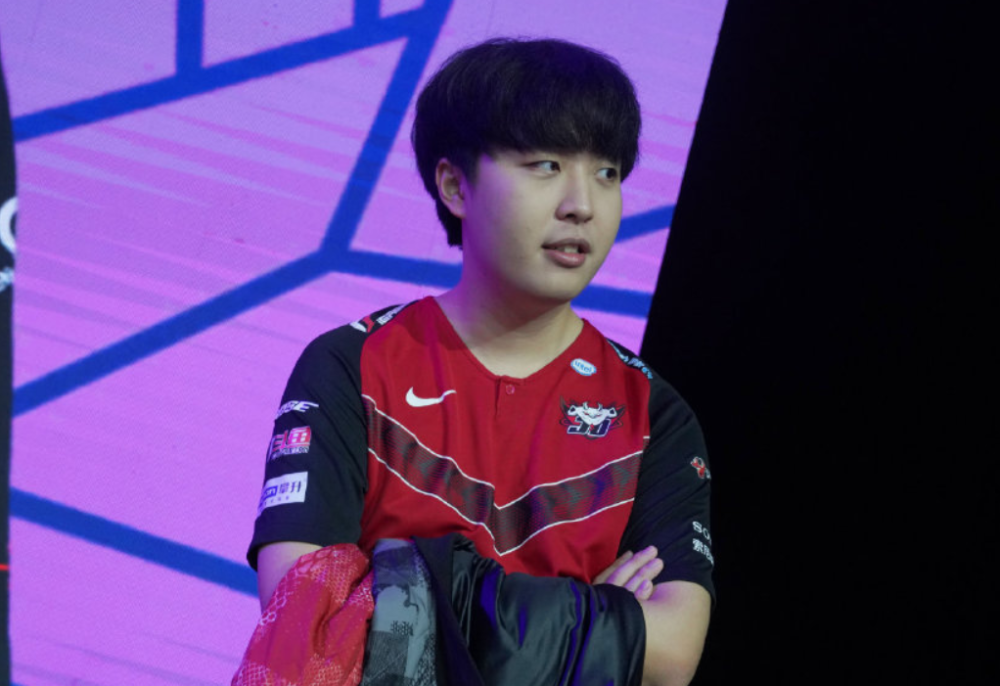 关于JDG力克MAD,Kanavi极限生还后反打宿敌对决淘汰赛,锁定晋级资格的信息 关于JDG力克MAD,Kanavi极限生还后反打宿敌对决淘汰赛,锁定晋级资格的信息