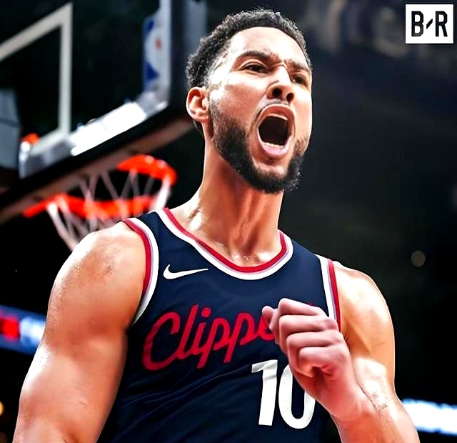 巴西男篮力克掘金,西蒙斯送出助攻 巴西男篮力克掘金,西蒙斯送出助攻