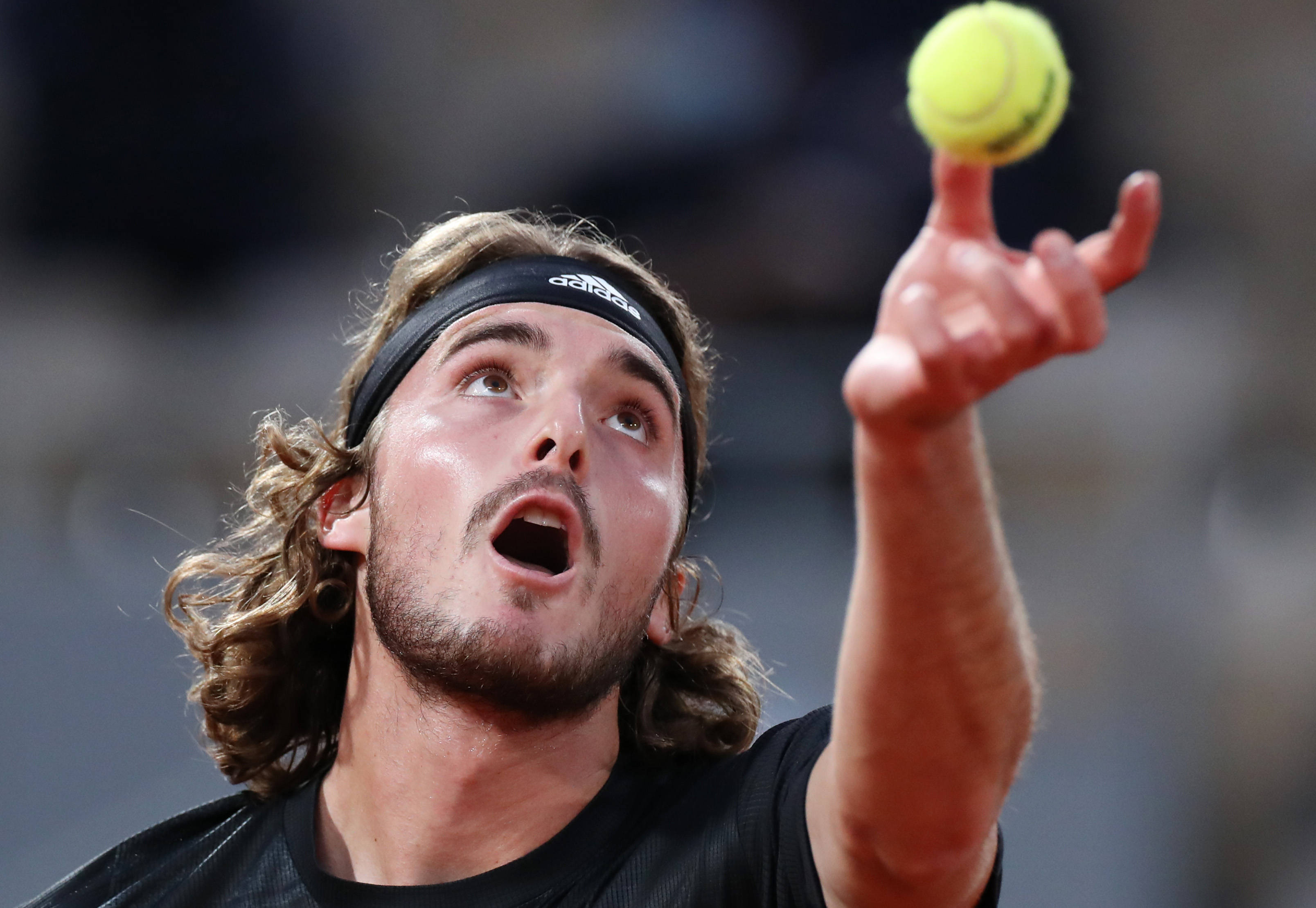 开云体育app-德国网球队绝杀澳大利亚网球队，西西帕斯惊艳世界的简单介绍