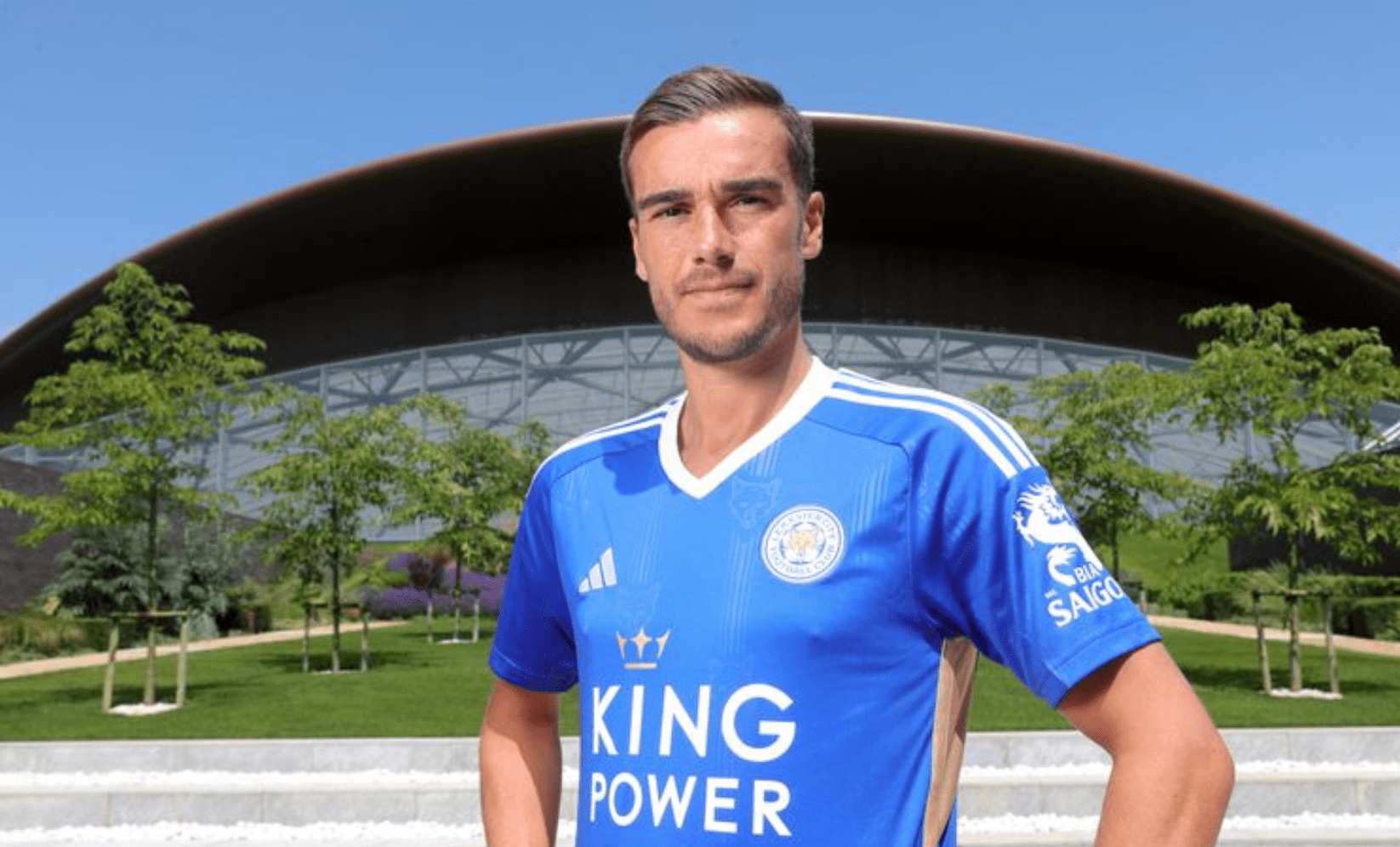 莱斯特城主场战平热刺,卫冕形势逐渐凸显的简单介绍 莱斯特城主场战平热刺,卫冕形势逐渐凸显的简单介绍