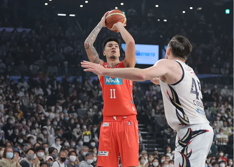 包含菲律宾球队奋力拼搏，争取下一轮胜利的词条