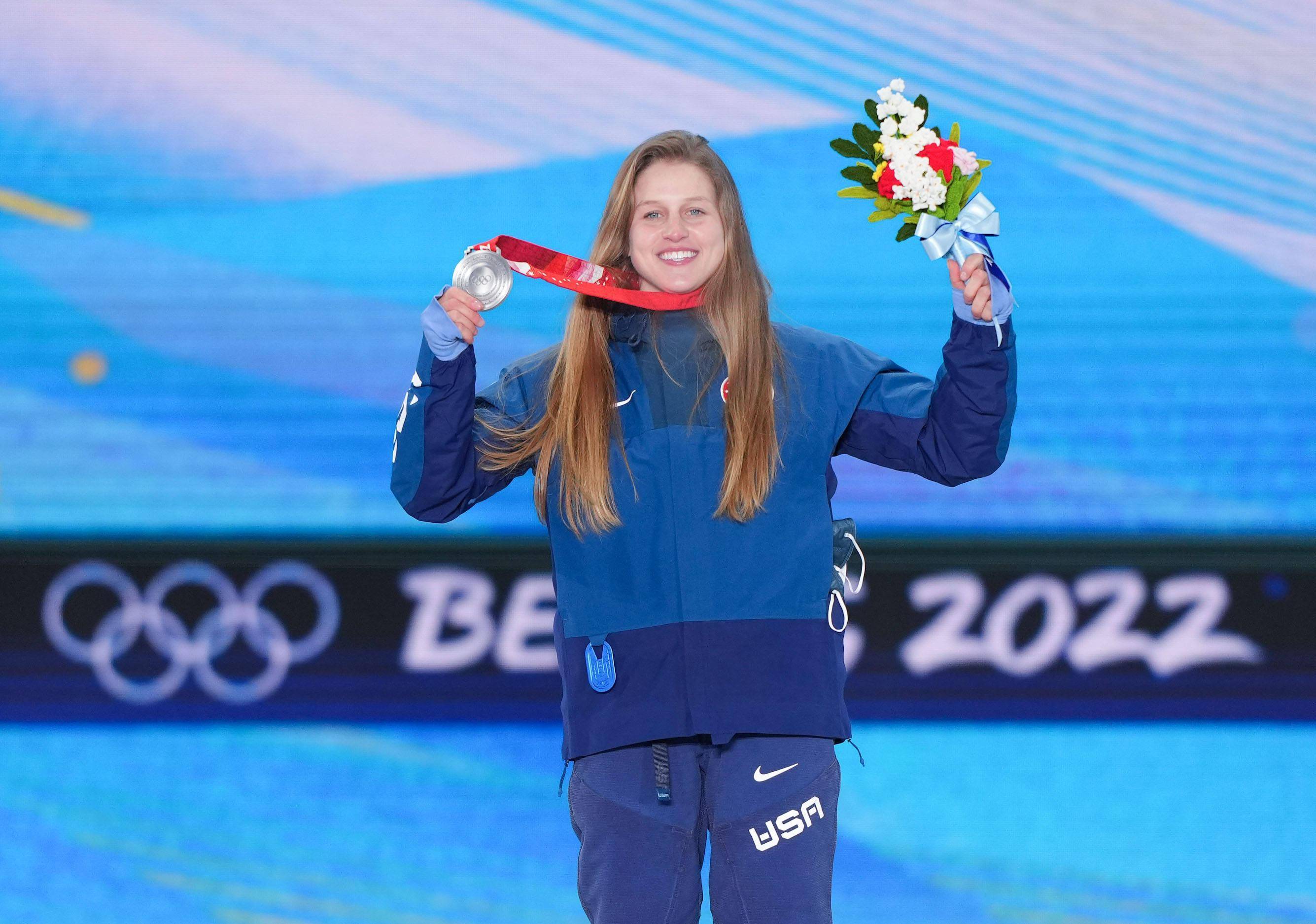 新西兰选手在单板滑雪赛中斩获金牌 新西兰选手在单板滑雪赛中斩获金牌