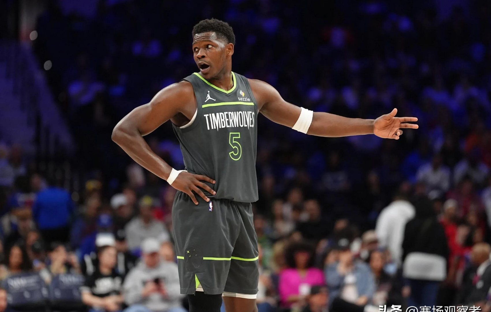 开云足球直播-森林狼客场惨败，失去竞争力