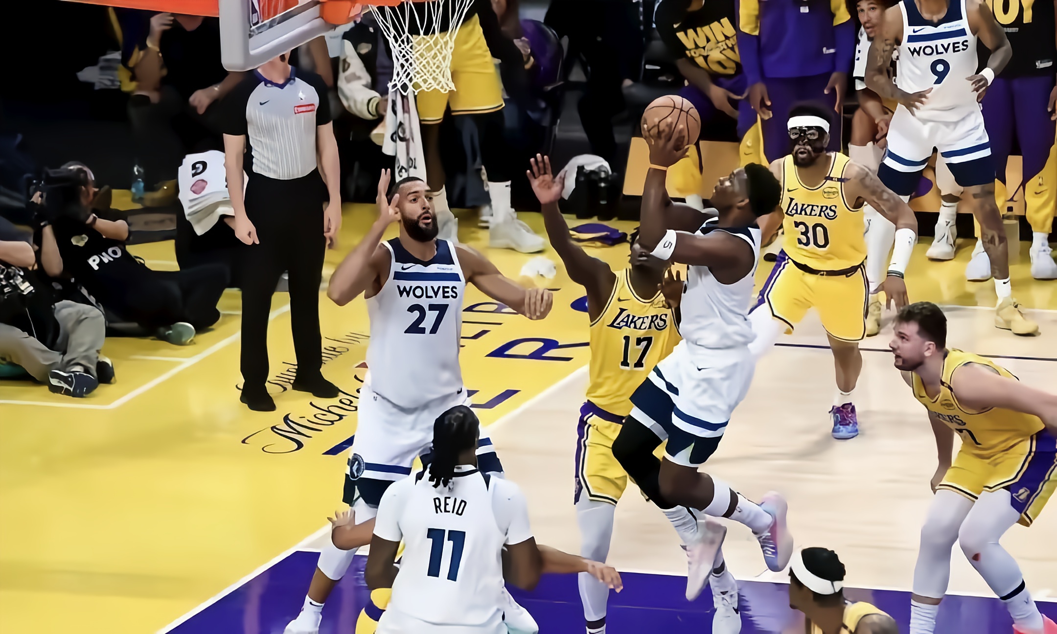 开云体育-关于湖人客场失利，临战备战下一场比赛的信息