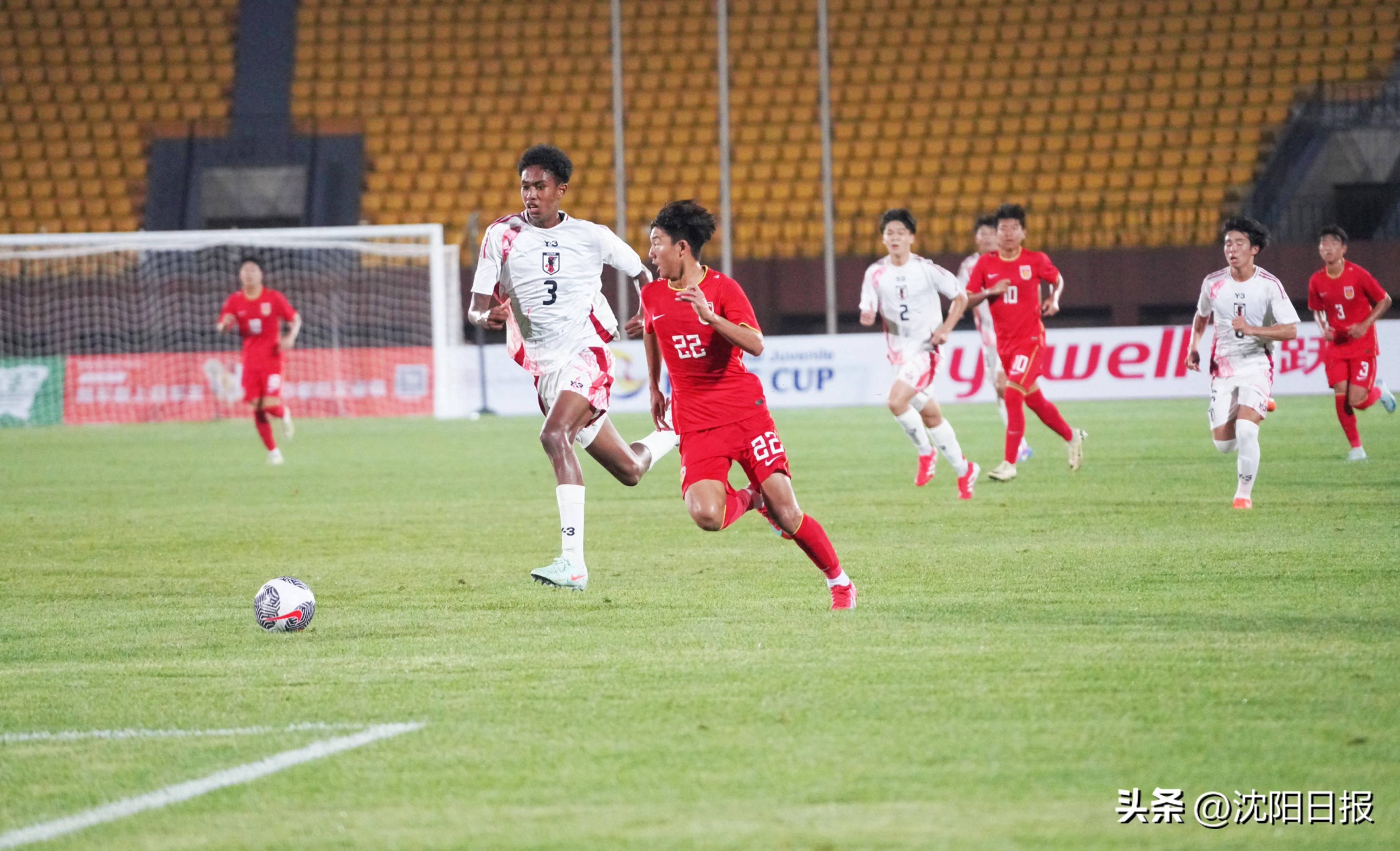 包含国内足球舞台未来可期，赛场上精彩不断的词条