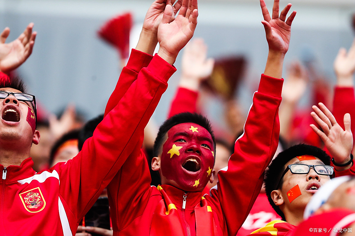 关于全力以赴：中国队在比赛中展现拼搏精神的信息