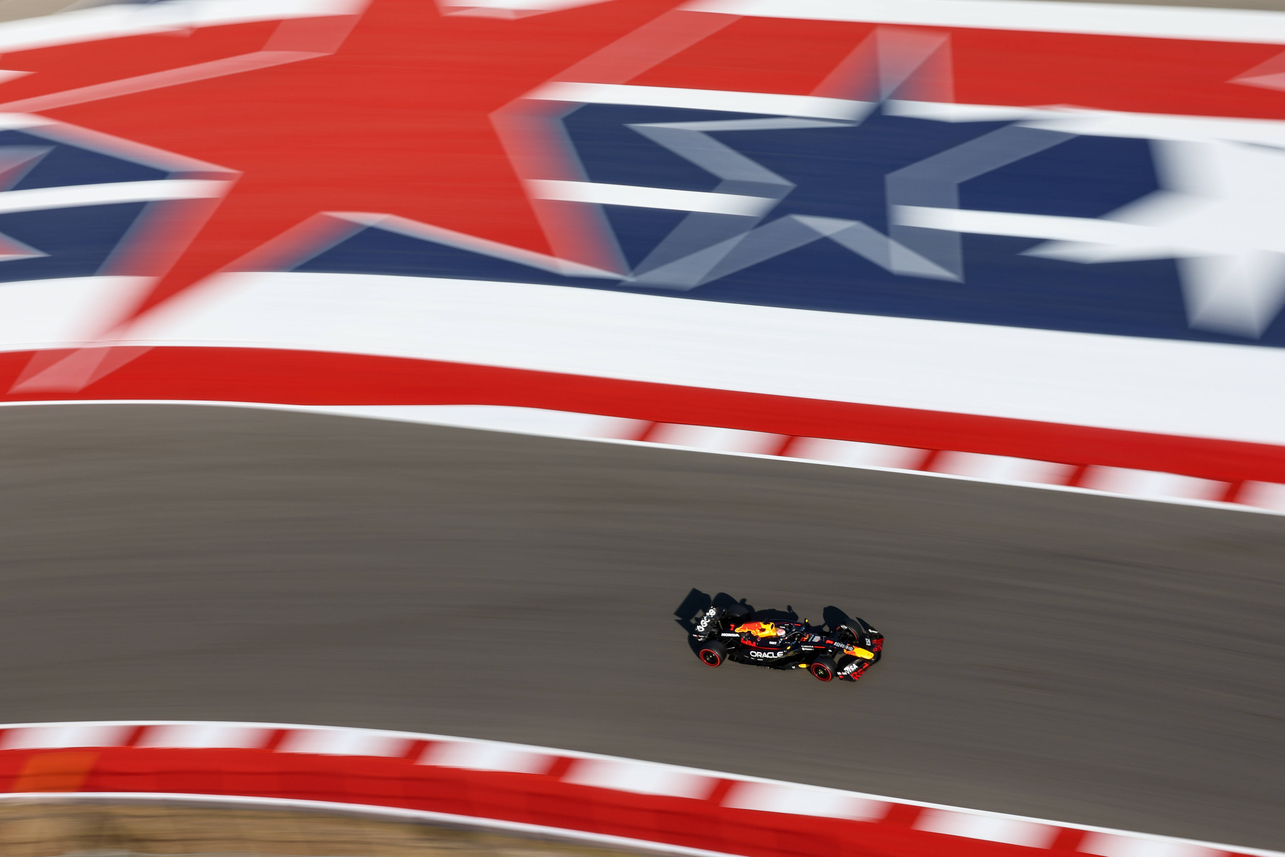 关于法拉利绝杀哈斯车队，维斯塔潘关键制胜的信息