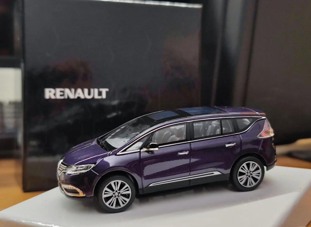 关于雷诺车队逆转阿斯顿马丁，诺里斯惊艳四座的信息