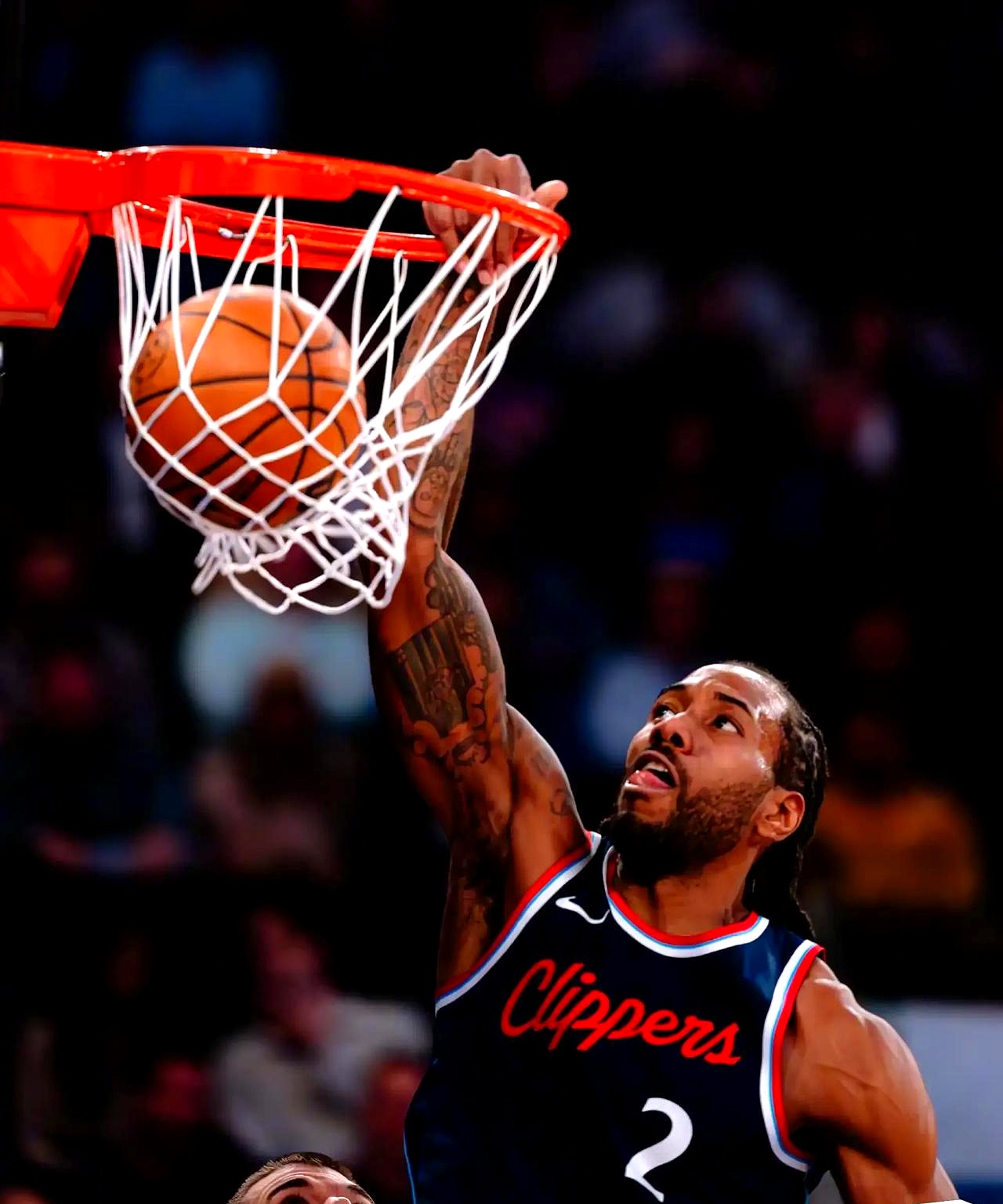 包含雷霆碾压北京队，伦纳德惊艳四座的词条