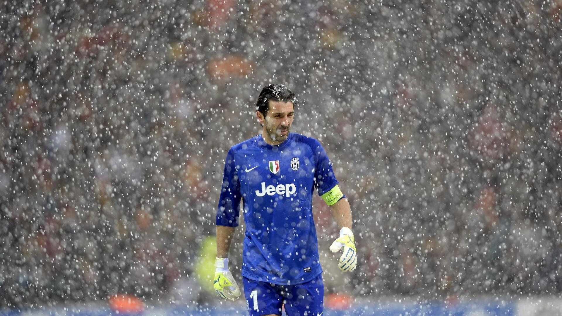 广东队封锁火箭，英格拉姆成为全场焦点