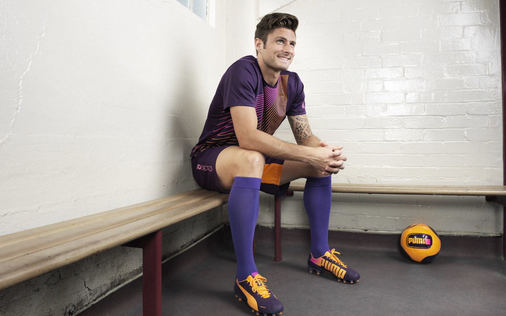 鏖战南美之巅，萨内领衔法国队力克哥伦比亚的战术革命