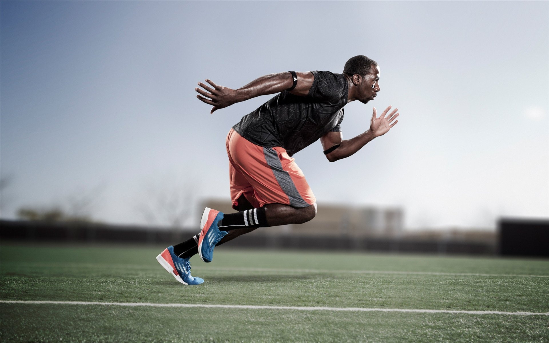 迈凯伦绝杀索伯车队，汉密尔顿关键制胜，诠释赛道上的唯一性